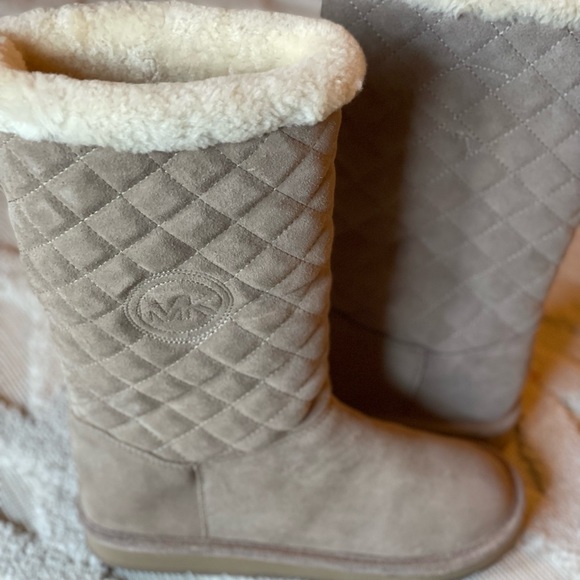 New Michael Kors Winter Boots 8M NWOT - Picture 13 of 13